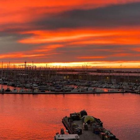 "Luigi" Balcon Sur La Mer Et Le Port De Sète Buitenkant foto